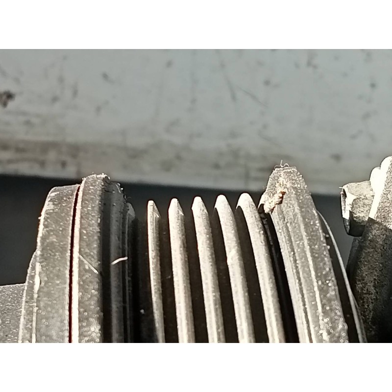 Recambio de compresor aire acondicionado para ford fiesta (ccn) trend referencia OEM IAM AV1119D629AB  P3-B2-4-1