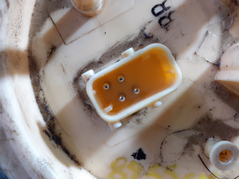 Recambio de aforador para bmw serie 5 touring (f11) 520d referencia OEM IAM 7217065  P3-A6-10-2