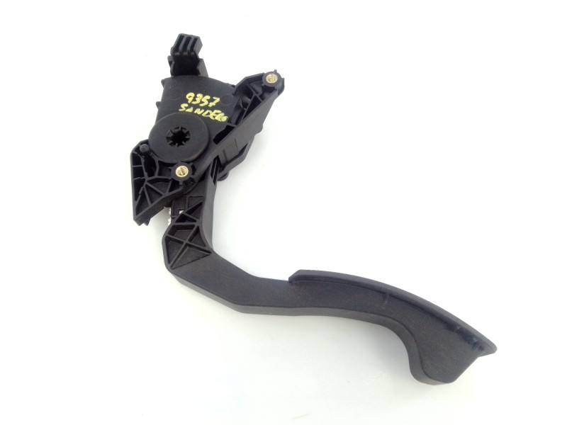 Recambio de pedal acelerador para dacia sandero stepway ambiance referencia OEM IAM 180022703R  E2-A1-35-1