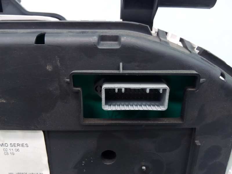 Recambio de cuadro instrumentos para renault clio iii authentique referencia OEM IAM 8200582705H  