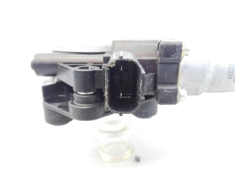 Recambio de elevalunas trasero derecho para honda cr-v elegance 4x4 referencia OEM IAM CM012330 A038 E2-A2-59-1