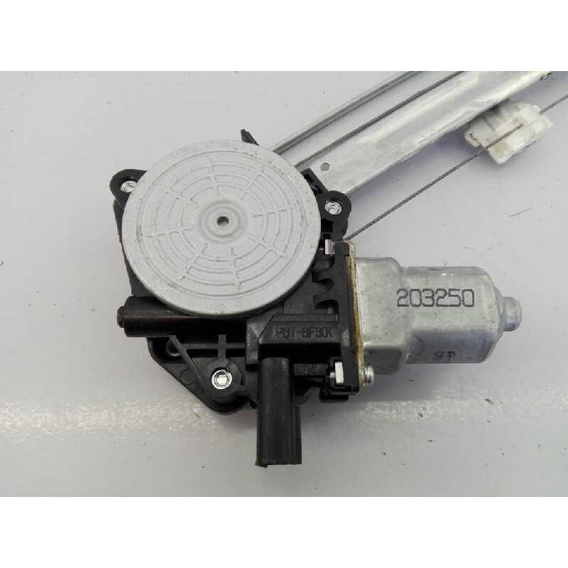 Recambio de elevalunas trasero derecho para honda cr-v elegance 4x4 referencia OEM IAM CM012330 A038 E2-A2-59-1