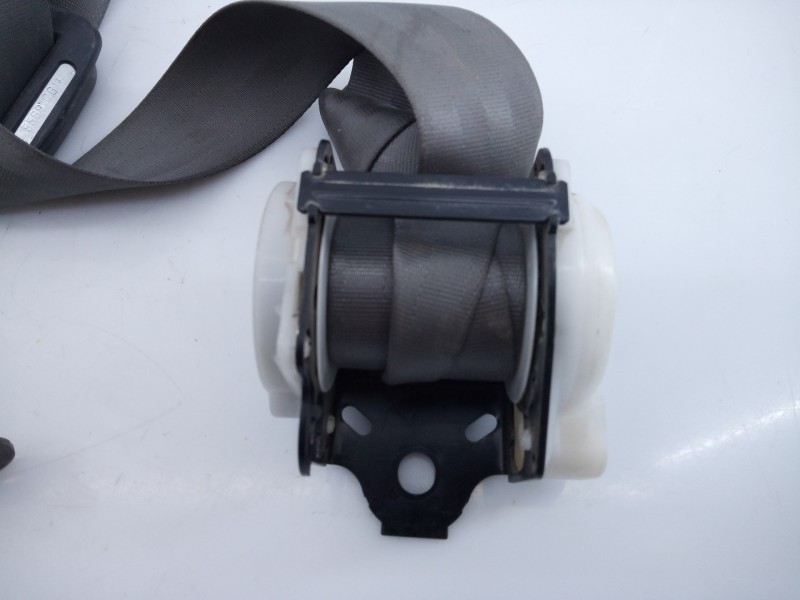 Recambio de cinturon seguridad trasero derecho para suzuki jimny sn (fj) hard top jlx referencia OEM IAM D0251 346504 E2-A3-54-1