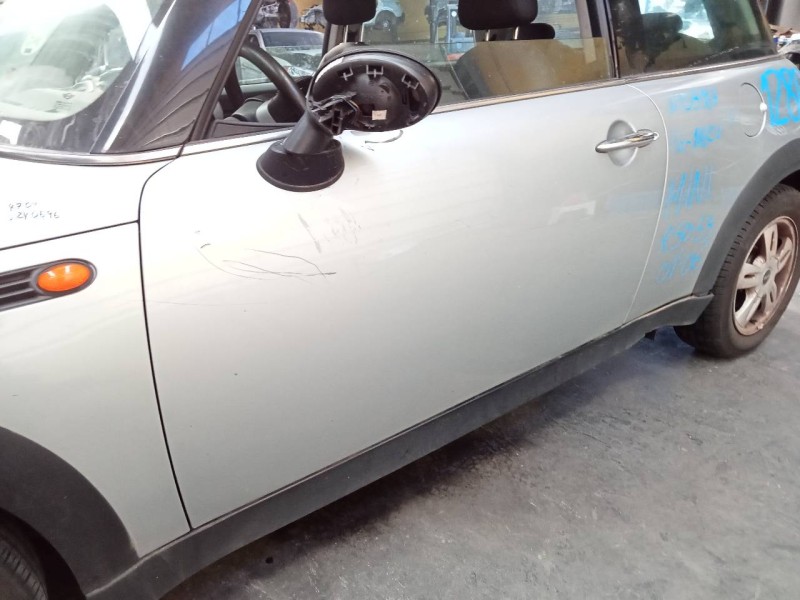 Recambio de puerta delantera izquierda para bmw mini (r50,r53) cooper referencia OEM IAM   
