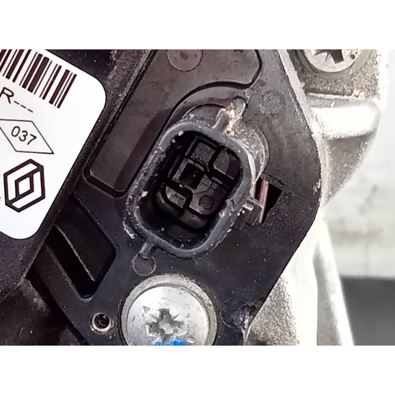Recambio de alternador para dacia sandero stepway referencia OEM IAM 231005933R  P3-A5-23-2