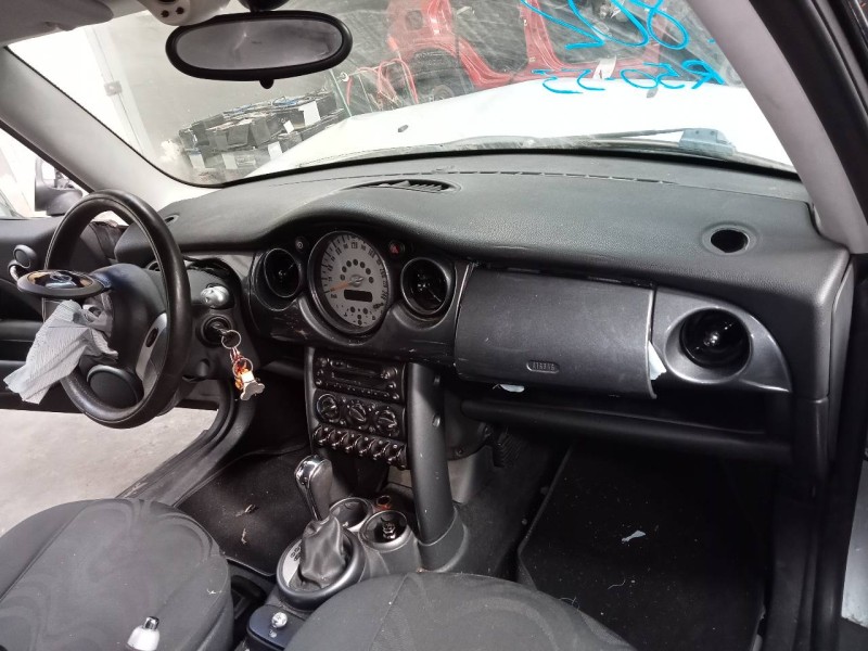 Recambio de salpicadero para bmw mini (r50,r53) cooper referencia OEM IAM   