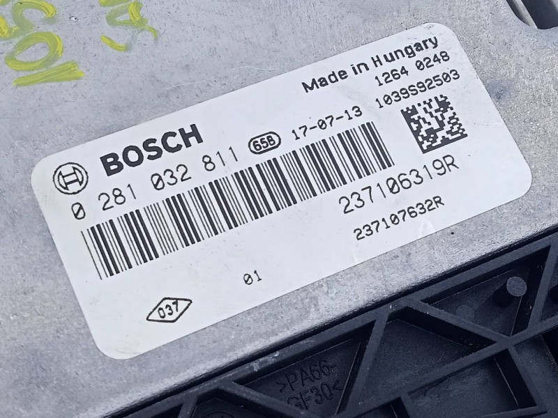 Recambio de centralita motor uce para dacia sandero stepway referencia OEM IAM 237106319R 0281032711 E2-A1-14-3