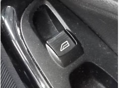 MANDO ELEVALUNAS DELANTERO DERECHO 