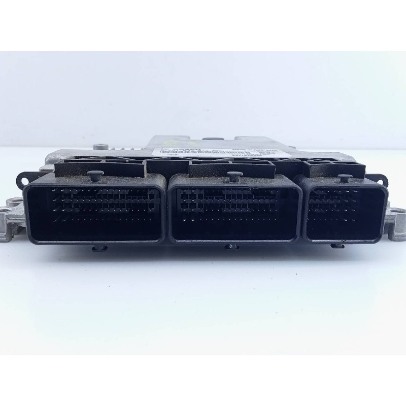 Recambio de centralita motor uce para dacia sandero stepway referencia OEM IAM 237106319R 0281032711 E2-A1-14-3