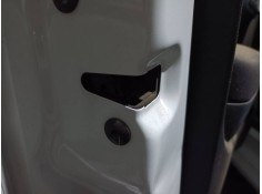 CERRADURA PUERTA DELANTERA IZQUIERDA 