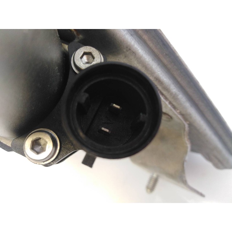 Recambio de elevalunas trasero derecho para dacia duster ambiance 4x2 referencia OEM IAM 8200733832D  E1-A1-12-1