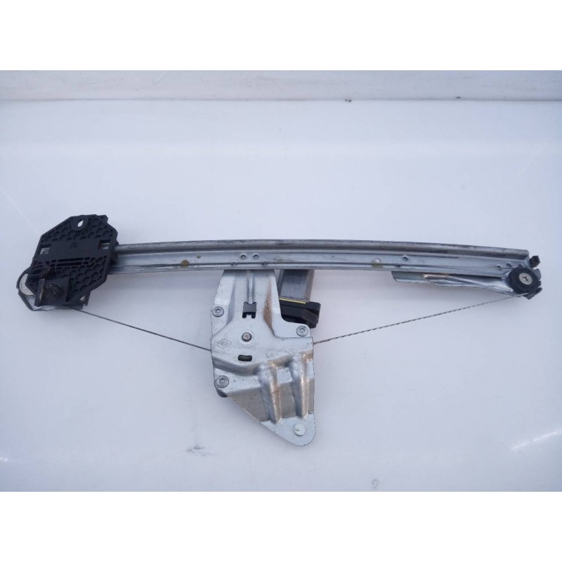 Recambio de elevalunas delantero derecho para dacia sandero stepway referencia OEM IAM 807209299R 275620 E1-A1-48-1