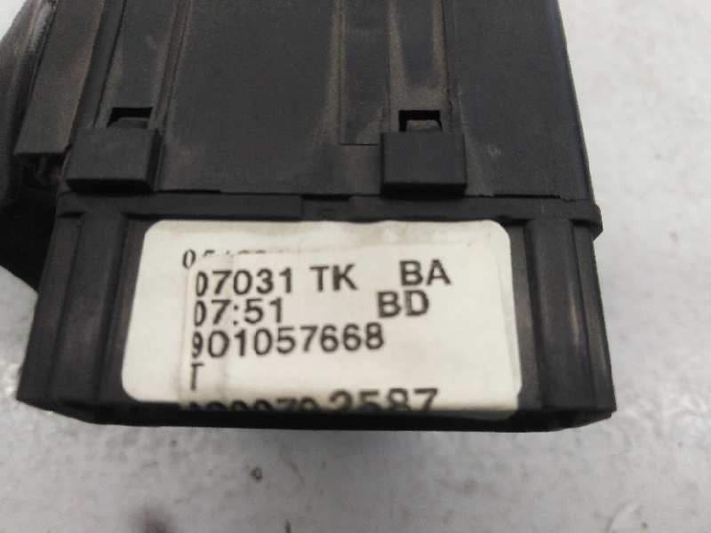 Recambio de mando limpia para dacia duster ambiance 4x2 referencia OEM IAM 6001551357 901057668 E2-A1-39-5