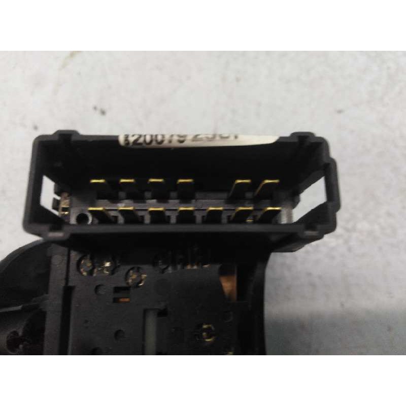 Recambio de mando limpia para dacia duster ambiance 4x2 referencia OEM IAM 6001551357 901057668 E2-A1-39-5