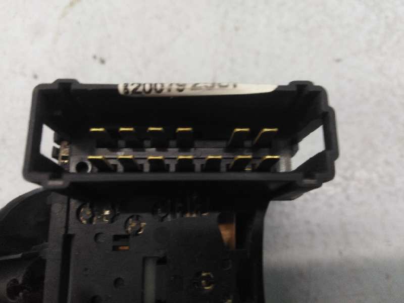 Recambio de mando limpia para dacia duster ambiance 4x2 referencia OEM IAM 6001551357 901057668 E2-A1-39-5