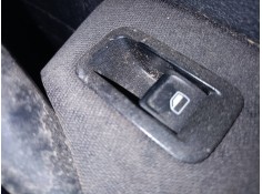 MANDO ELEVALUNAS DELANTERO DERECHO 