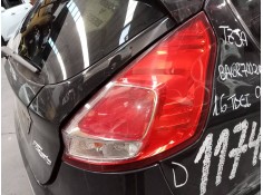 PILOTO TRASERO DERECHO 