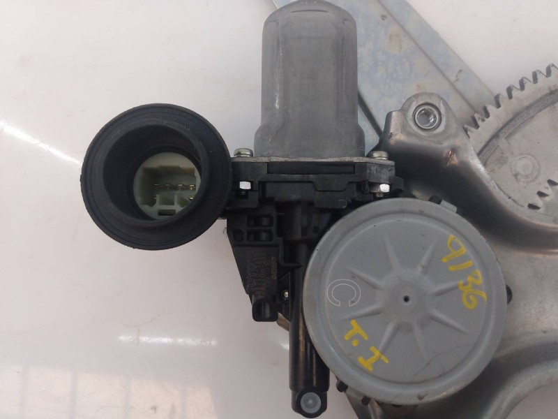 Recambio de elevalunas trasero izquierdo para toyota rav 4 advance referencia OEM IAM   E2-B4-10-2