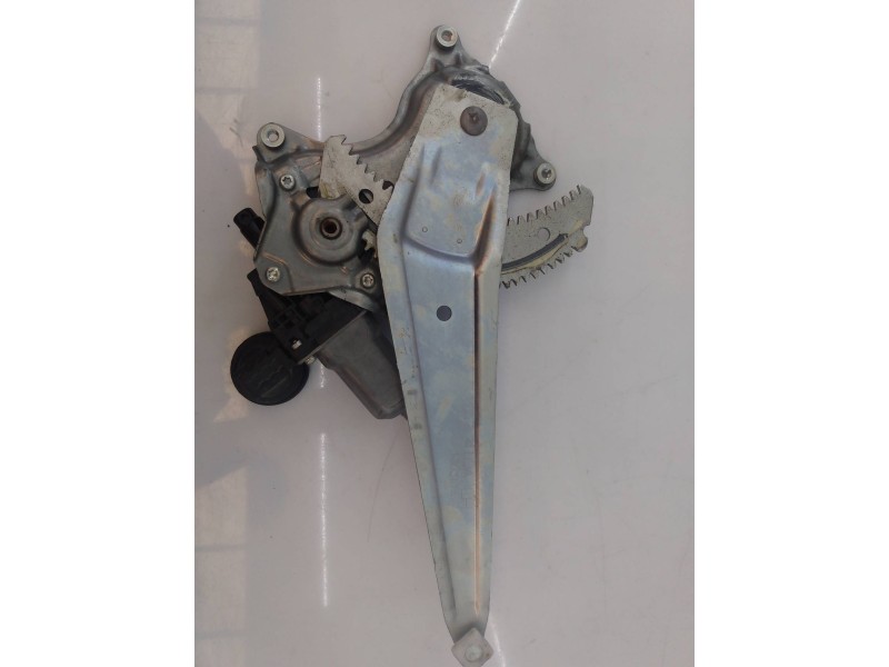 Recambio de elevalunas trasero izquierdo para toyota rav 4 advance referencia OEM IAM   E2-B4-10-2