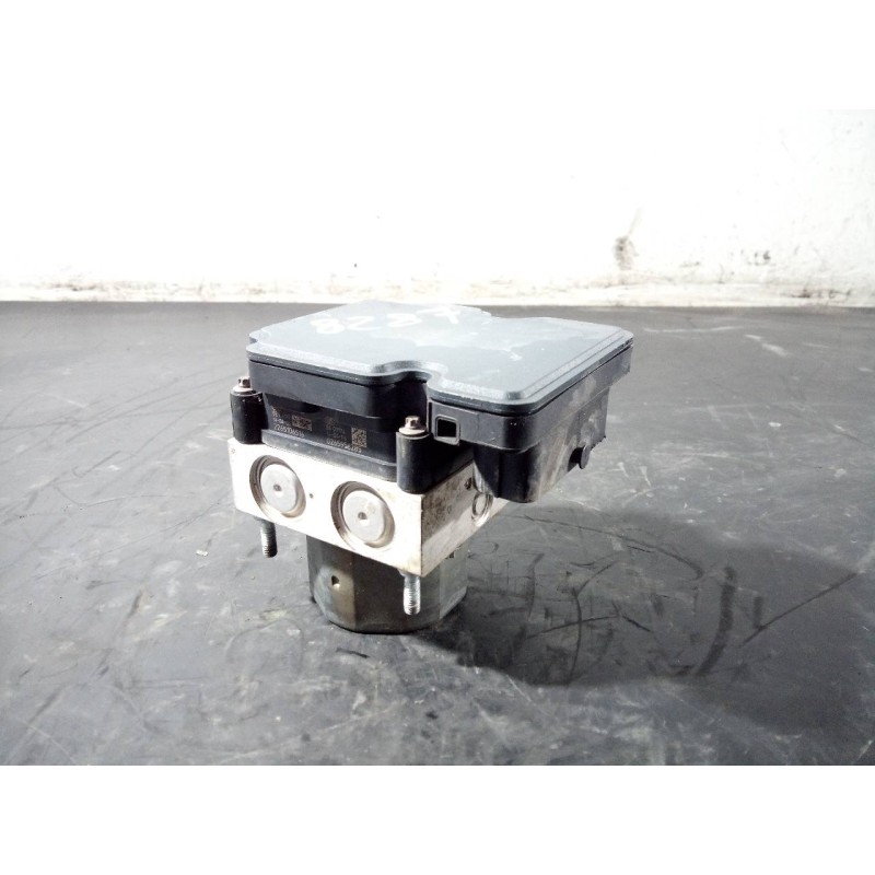 Recambio de abs para dacia duster laureate 4x2 referencia OEM IAM 476608845R  P3-B9-14-2