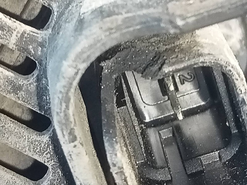 Recambio de alternador para dacia duster laureate 4x2 referencia OEM IAM 231005770R  P3-B6-14-2