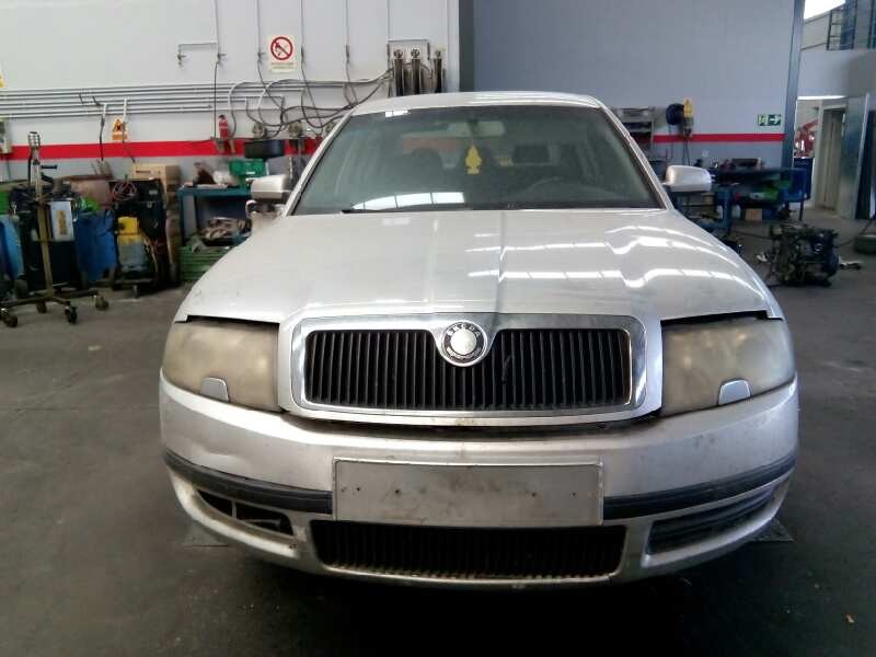 skoda superb (3u4) del año 2002