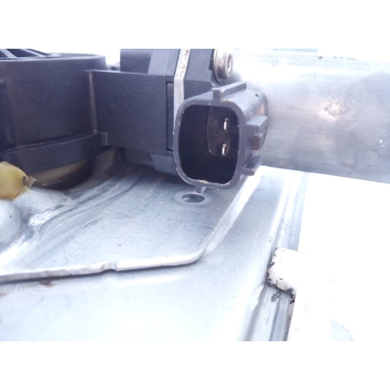 Recambio de elevalunas delantero derecho para dacia duster laureate 4x2 referencia OEM IAM 128001071E  E2-A1-16-1