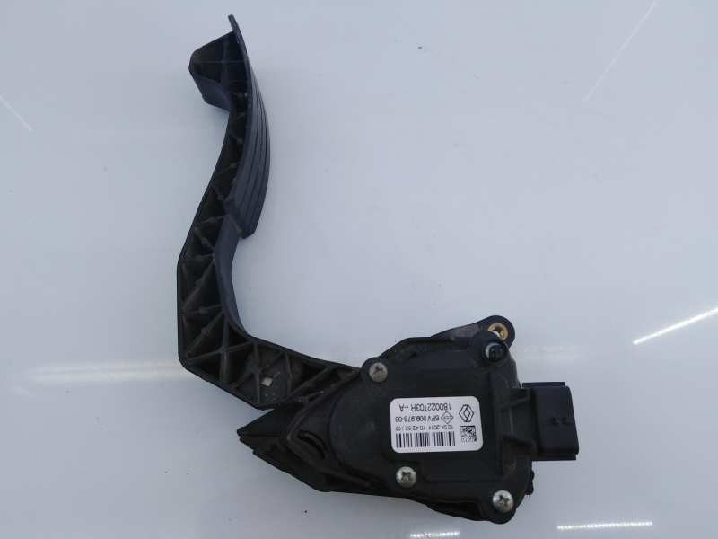 Recambio de pedal acelerador para dacia duster laureate 4x2 referencia OEM IAM 180022703R  E2-A1-29-7