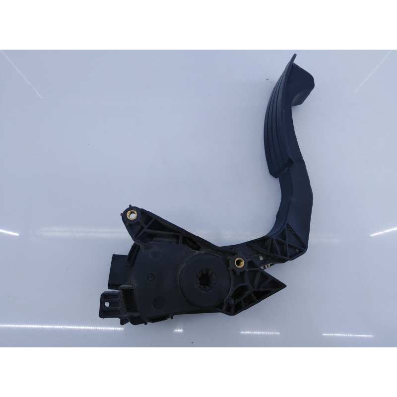 Recambio de pedal acelerador para dacia duster laureate 4x2 referencia OEM IAM 180022703R  E2-A1-29-7