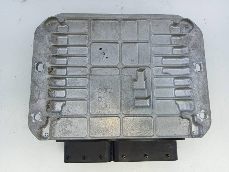 Recambio de centralita motor uce para peugeot 4008 allure referencia OEM IAM 2757001822 1860B890 E3-B2-24-4