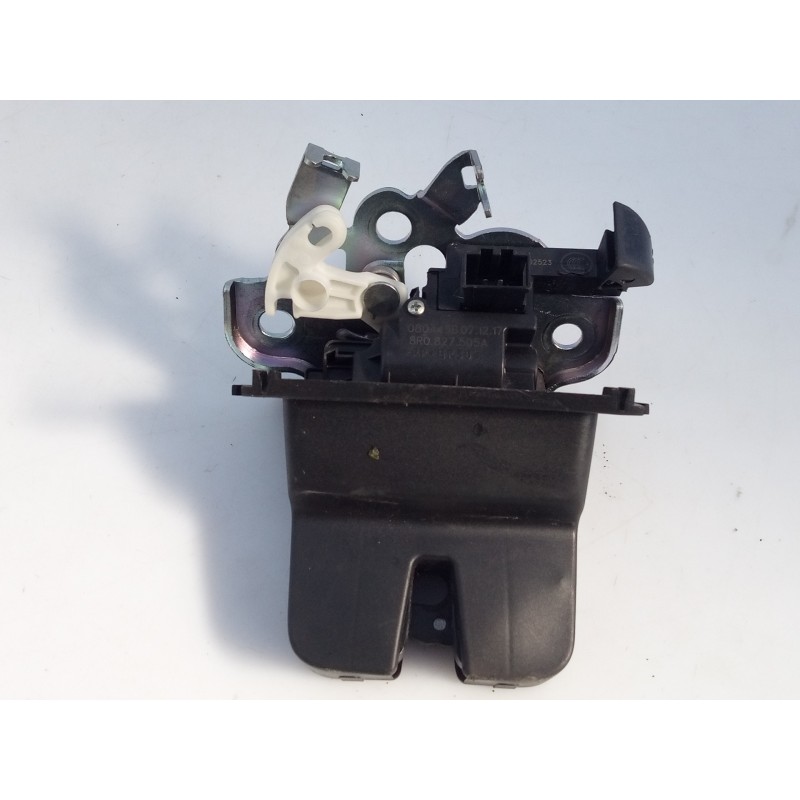 Recambio de cerradura maletero / porton para skoda octavia lim. (5e3) ambition referencia OEM IAM 8R0827505A 080445B071217 E1-B6