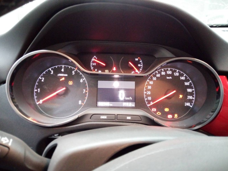 Recambio de cuadro instrumentos para opel crossland x design line referencia OEM IAM 9842123480  E3-A5-24-2