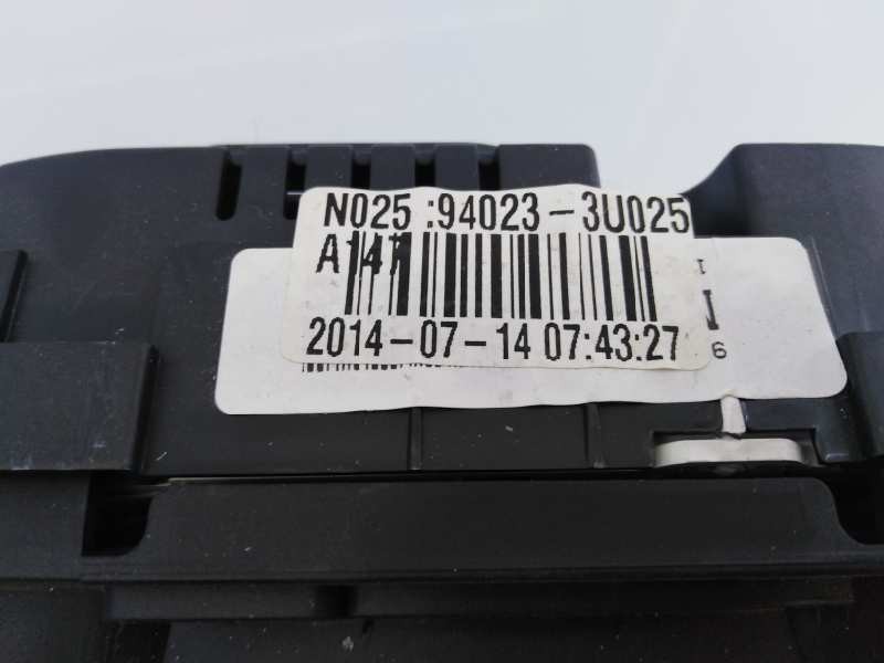 Recambio de cuadro instrumentos para kia sportage drive 4x2 referencia OEM IAM 940233U025  E3-A3-30-3