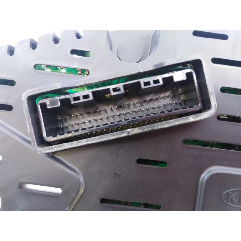 Recambio de cuadro instrumentos para kia sportage drive 4x2 referencia OEM IAM 940233U025  E3-A3-30-3