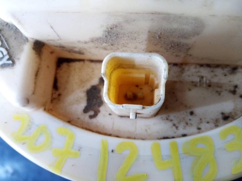 Recambio de aforador para peugeot 207 sport referencia OEM IAM 9685044780  P3-A6-14-3