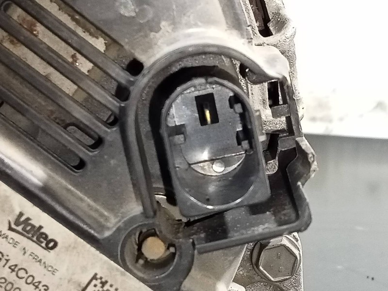 Recambio de alternador para seat leon st (5f8) style referencia OEM IAM 03L903023L TG14C043 P3-A4-2-1