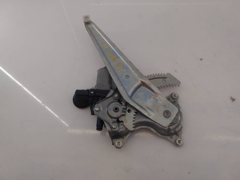 Recambio de elevalunas trasero derecho para toyota rav 4 advance referencia OEM IAM   E2-B4-15-2