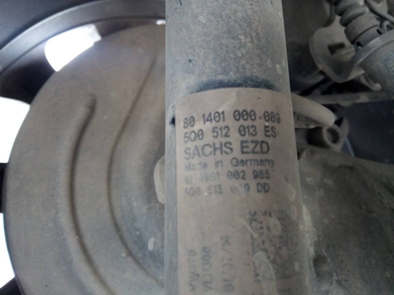 Recambio de amortiguador trasero izquierdo para seat leon st (5f8) style referencia OEM IAM 5Q0512013ES  