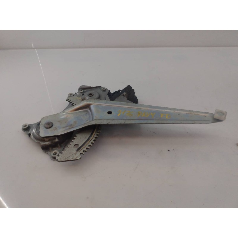 Recambio de elevalunas trasero derecho para toyota rav 4 advance referencia OEM IAM   E2-B4-15-2