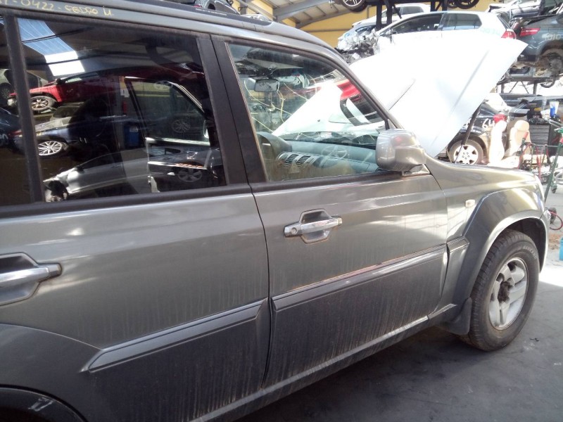 Recambio de puerta delantera derecha para hyundai terracan (hp) 2.9 crdi gl referencia OEM IAM   
