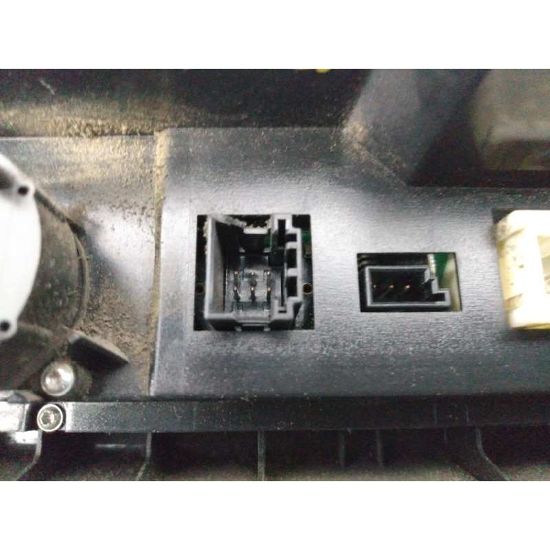 Recambio de mando climatizador para bmw x3 (e83) 2.0d referencia OEM IAM 64113417544 5HB00877709 E3-A2-24-2