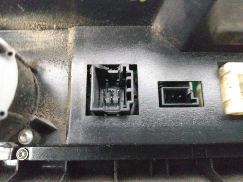 Recambio de mando climatizador para bmw x3 (e83) 2.0d referencia OEM IAM 64113417544 5HB00877709 E3-A2-24-2