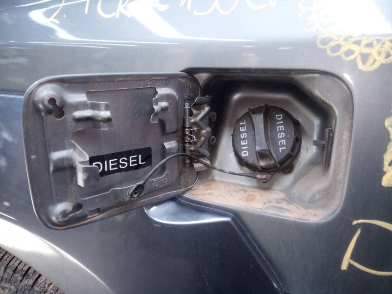 Recambio de tapa exterior combustible para hyundai terracan (hp) 2.9 crdi gl referencia OEM IAM   