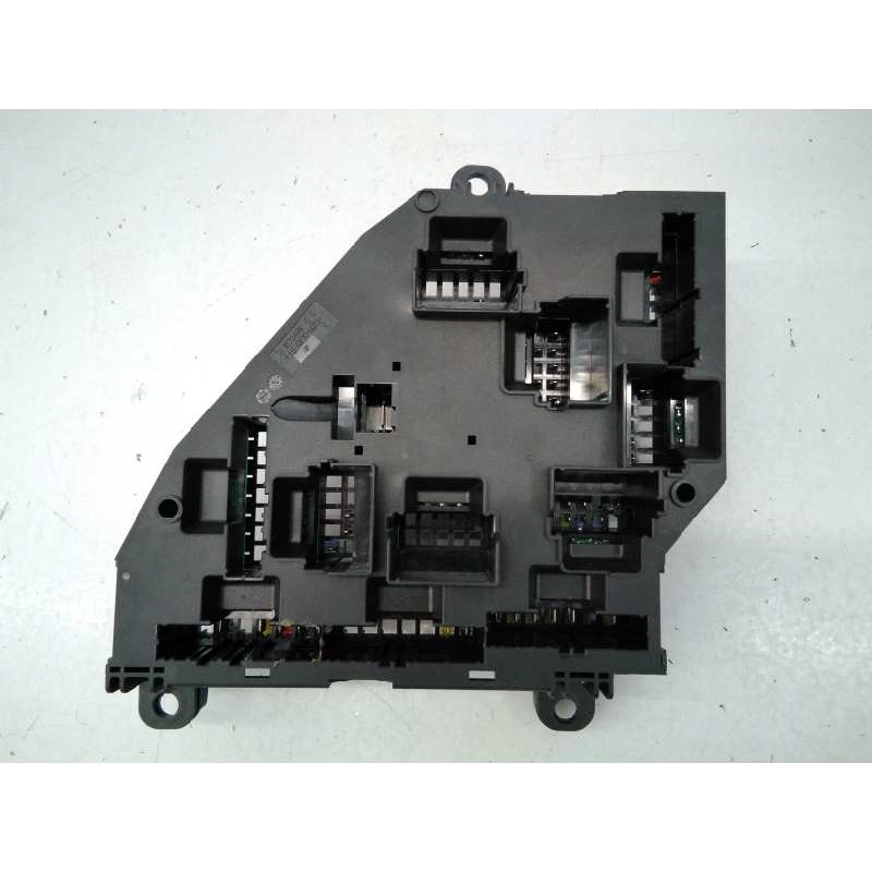 Recambio de caja reles / fusibles para bmw x3 (f25) xdrive 20d referencia OEM IAM 925946801 217033453F E3-A2-25-1