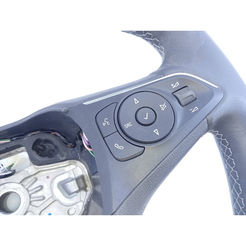 Recambio de volante para opel crossland x design line referencia OEM IAM   E2-B6-63-2
