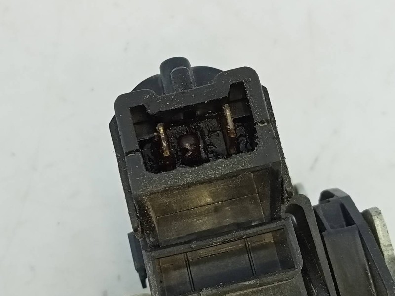 Recambio de cerradura puerta delantera derecha para dacia lodgy stepway referencia OEM IAM   E1-A1-44-2