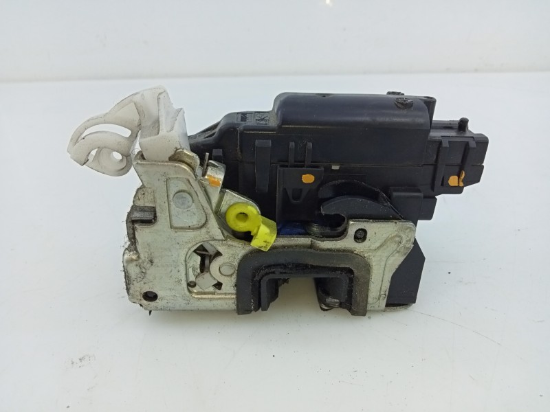 Recambio de cerradura puerta trasera izquierda para dacia lodgy stepway referencia OEM IAM   