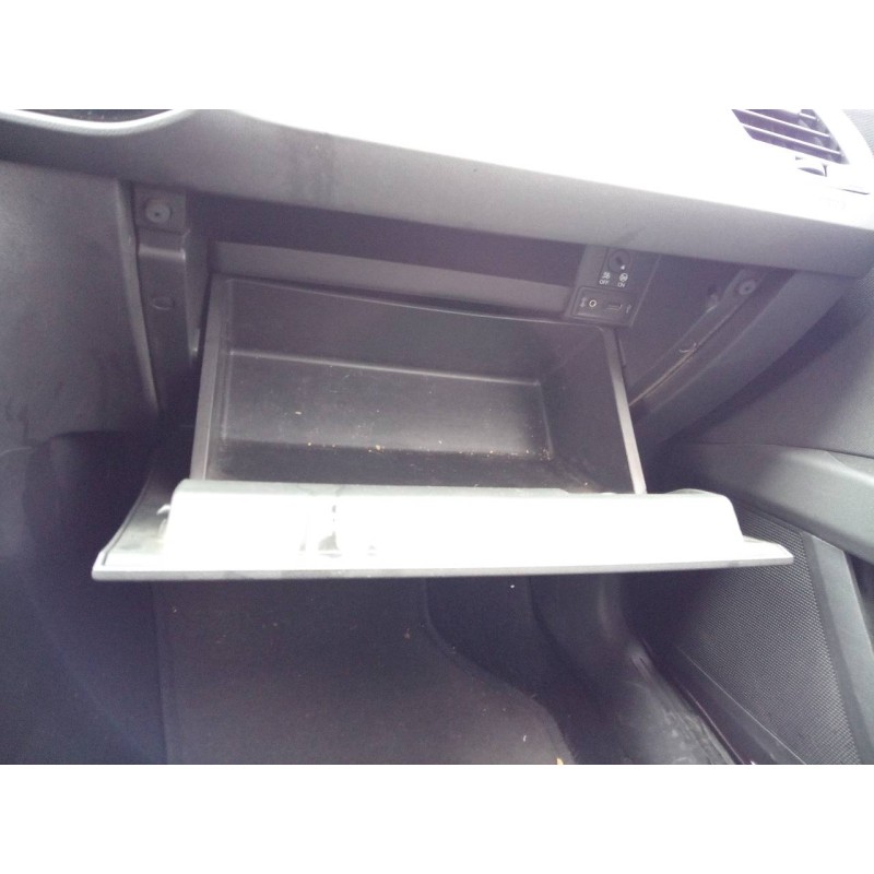 Recambio de guantera para seat leon st (5f8) style referencia OEM IAM   