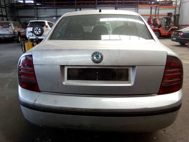 skoda superb (3u4) del año 2002