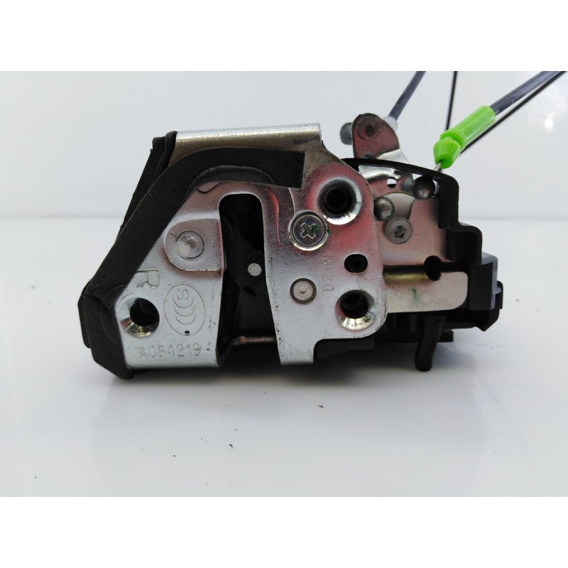 Recambio de cerradura puerta trasera derecha para toyota verso advance referencia OEM IAM A084219  E2-B4-15-1